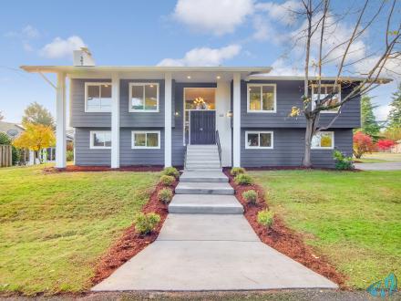  Modern Elegance Meets Timeless Comfort